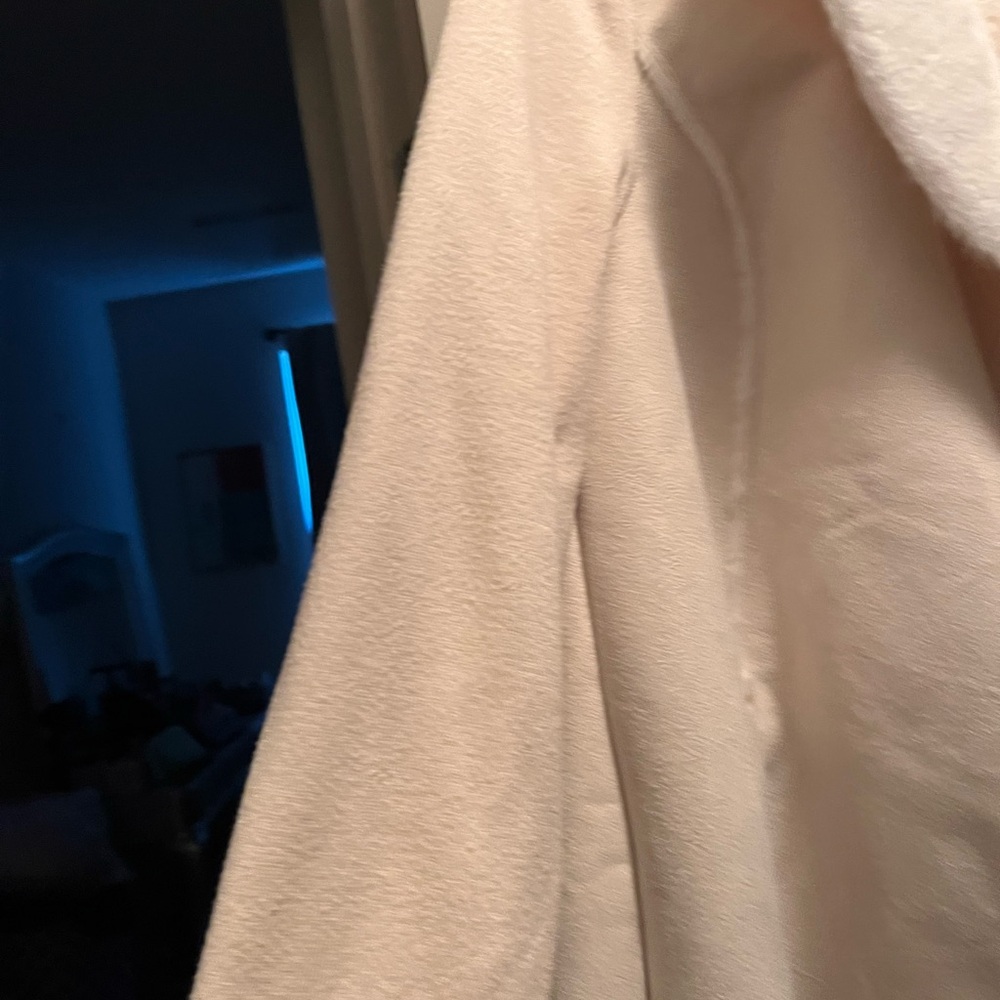 Torrid Cream Faux Fur Jacket - Picture 2 of 3